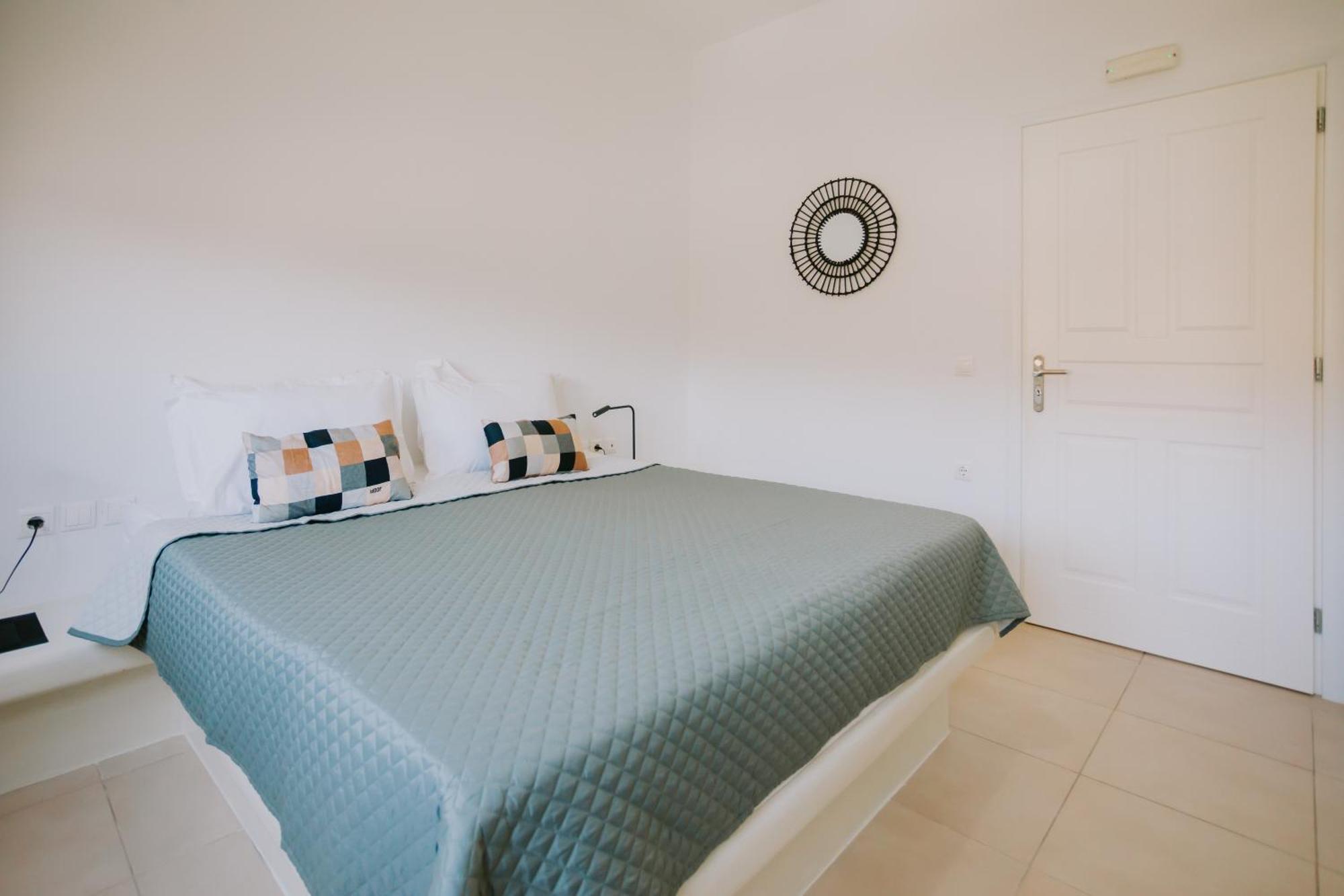 Sun Stories Suites Vóthon Eksteriør billede